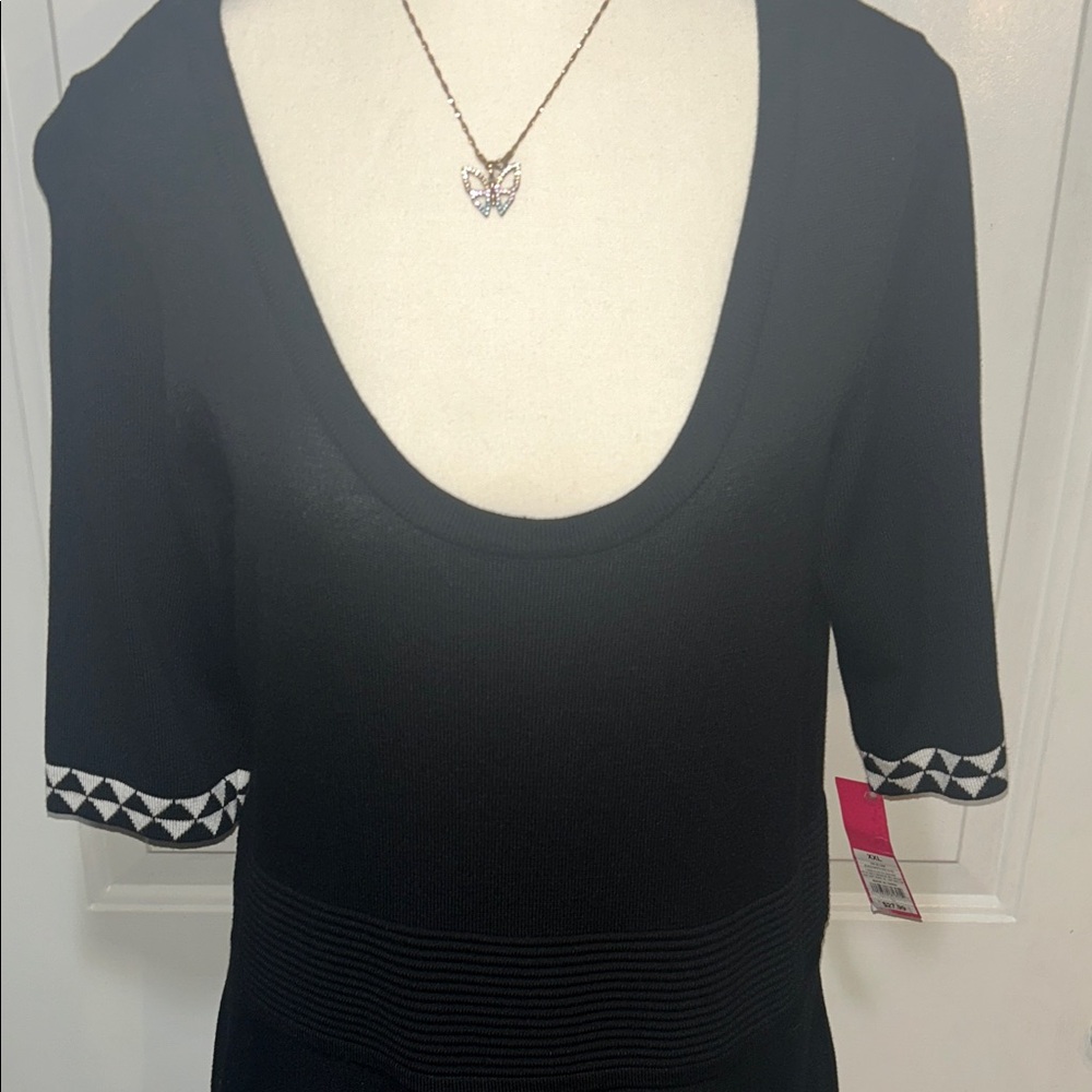 🦋Xhilaration Black Midi Dress with White Accents 5/25$